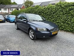Blauw, metallic lak Gebruikt 2006 Volvo V50 Stationwagen | € 1.945 (Goede deal)