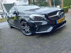 Zwart Gebruikt 2017 Mercedes A180 Business Stationwagen | € 12.999 (Super prijs)