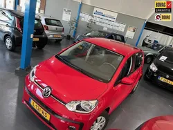 Rood Gebruikt 2017 VW up! move up! Hatchback | € 9.000 (Eerlijke prijs)