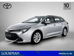 Grijs Gebruikt 2023 Toyota Corolla Hybrid Active Stationwagen | € 25.950 (Eerlijke prijs)