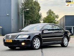 Zwart Gebruikt 2002 VW Phaeton Sedan | € 8.400