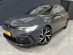 Grijs Gebruikt 2023 VW Golf VIII R-line Hatchback | € 32.950 (Eerlijke prijs)