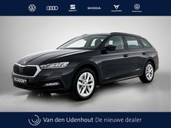 Zwart Gebruikt 2024 Skoda Octavia Business Line Stationwagen | € 33.750 (Goede deal)