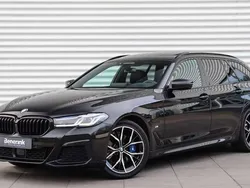 Zwart, metallic lak Gebruikt 2021 BMW 530 Executive Stationwagen | € 39.950 (Iets duurder)