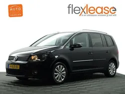 Zwart, metallic lak Gebruikt 2013 VW Touran Highline MPV | € 7.900 (Eerlijke prijs)