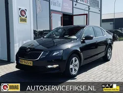 Zwart Gebruikt 2018 Skoda Octavia Business Line Hatchback | € 16.745 (Goede deal)
