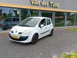 Wit Gebruikt 2012 Renault Modus Authentique MPV | € 3.900 (Iets duurder)