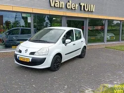 Wit Gebruikt 2012 Renault Modus Authentique MPV | € 4.300 (Eerlijke prijs)