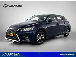 Blauw metallic Gebruikt 2018 Lexus CT200h Business Edition Hatchback | € 18.950 (Iets duurder)