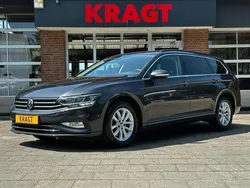 Grijs Gebruikt 2023 VW Passat Business Stationwagen | € 26.950 (Eerlijke prijs)