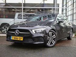 Zwart Gebruikt 2021 Mercedes A200 Progressive Hatchback | € 22.950 (Super prijs)