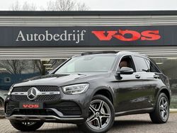 Grijs, metallic lak Gebruikt 2022 Mercedes GLC300 AMG line SUV | € 48.900 (Super prijs)