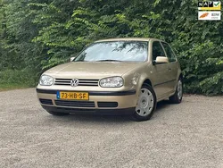 Beige Gebruikt 2001 VW Golf IV Trendline Hatchback | € 2.150 (Eerlijke prijs)