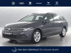 Grijs Gebruikt 2023 VW Golf VIII Executive Stationwagen | € 28.450 (Goede deal)