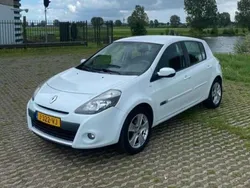 Wit Gebruikt 2012 Renault Clio R.S. Hatchback | € 2.750 (Goede deal)