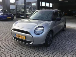 Grijs Nieuw 2025 Mini Cooper Essential Hatchback | € 27.850 (Super prijs)