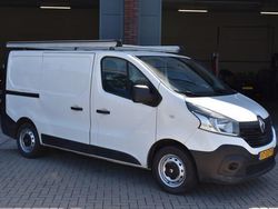 Wit Gebruikt 2016 Renault Trafic Komfort Van | € 8.000 (Goede deal)