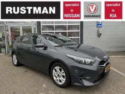 Grijs Gebruikt 2022 Kia Ceed Hatchback | € 17.950 (Goede deal)