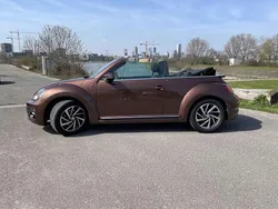 Bruin Gebruikt 2018 VW Beetle Exclusive Cabriolet | € 19.450 (Goede deal)