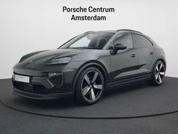 Groen Gebruikt 2024 Porsche Macan SUV | € 99.950