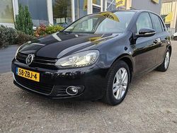 Zwart Gebruikt 2012 VW Golf VII Highline Hatchback | € 4.350 (Eerlijke prijs)