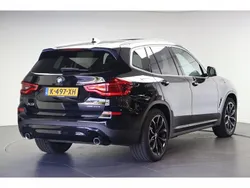 Schwarz (donker zwart) Gebruikt 2021 BMW X3 Executive SUV | € 41.950 (Goede deal)