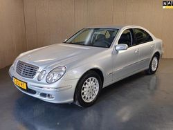 Grijs Gebruikt 2006 Mercedes E200 Classic Sedan | € 14.950
