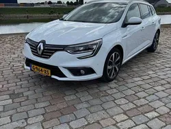 Wit Gebruikt 2020 Renault Mégane GrandTour Bose Edition Stationwagen | € 16.995 (Eerlijke prijs)
