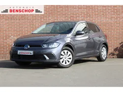 Grijs Gebruikt 2024 VW Polo Life Hatchback | € 24.850 (Eerlijke prijs)