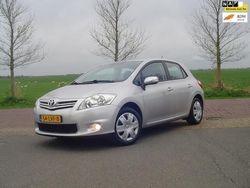 Grijs Gebruikt 2010 Toyota Auris Hatchback | € 8.500 (Eerlijke prijs)