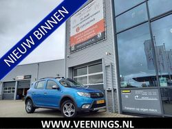 Blauw Gebruikt 2018 Dacia Sandero Stepway Hatchback | € 9.400 (Goede deal)