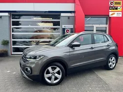 Grijs Gebruikt 2021 VW T-Cross Business SUV | € 20.450 (Eerlijke prijs)