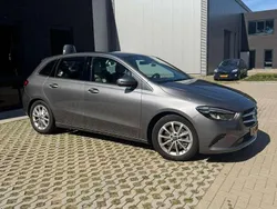 Grijs Gebruikt 2021 Mercedes B250 Progressive MPV | € 29.990 (Iets duurder)