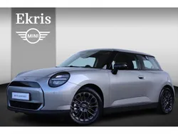 Melting silver Nieuw 2025 Mini Cooper Hatchback | € 27.900 (Super prijs)