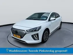 Wit Gebruikt 2020 Hyundai Ioniq Premium Sedan | € 16.450