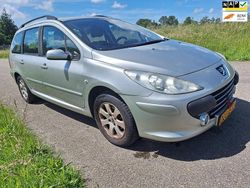 Grijs Gebruikt 2007 Peugeot 307 Premium Stationwagen | € 999