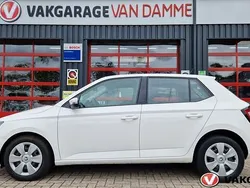 Wit Gebruikt 2016 Skoda Fabia Hatchback | € 10.750 (Eerlijke prijs)