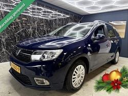 Blauw (metallic) Gebruikt 2017 Dacia Logan MCV Lauréate MPV | € 8.250 (Goede deal)