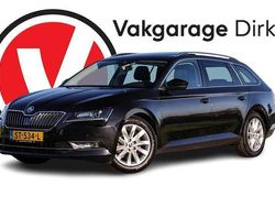 Zwart Gebruikt 2018 Skoda Superb Stationwagen | € 14.940 (Eerlijke prijs)