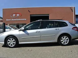 Grijs Gebruikt 2009 Renault Laguna III Business Stationwagen | € 2.399 (Eerlijke prijs)