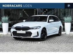 Mineralweiss Gebruikt 2024 BMW 330e Executive Stationwagen | € 52.450 (Super prijs)