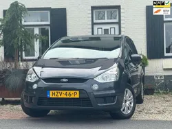 Grijs, metallic lak Gebruikt 2009 Ford S-MAX Titanium MPV | € 4.995 (Iets duurder)
