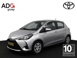 Grijs Gebruikt 2020 Toyota Yaris Hybrid Active Hatchback | € 16.450 (Goede deal)