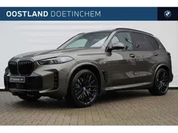 Groen, metallic lak Nieuw 2025 BMW X5 Executive SUV | € 139.425