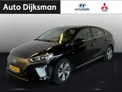 Zwart Gebruikt 2018 Hyundai Ioniq Premium Sedan | € 15.950
