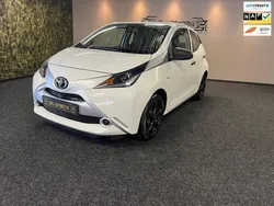 Wit Gebruikt 2018 Toyota Aygo Hatchback | € 8.499 (Eerlijke prijs)