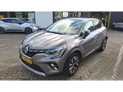 Grijs Gebruikt 2021 Renault Captur Intens SUV | € 15.445 (Eerlijke prijs)