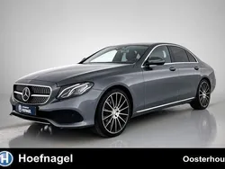 Grijs, metallic lak Gebruikt 2016 Mercedes E200 Premium Plus Sedan | € 25.900 (Goede deal)