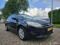 Zwart Gebruikt 2012 Ford Focus Trend Hatchback | € 3.999 (Eerlijke prijs)