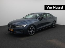Blauw Gebruikt 2020 Volvo S60 R-Design Sedan | € 29.400 (Eerlijke prijs)